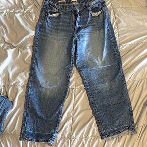 Universal Thread vintage straight Jean